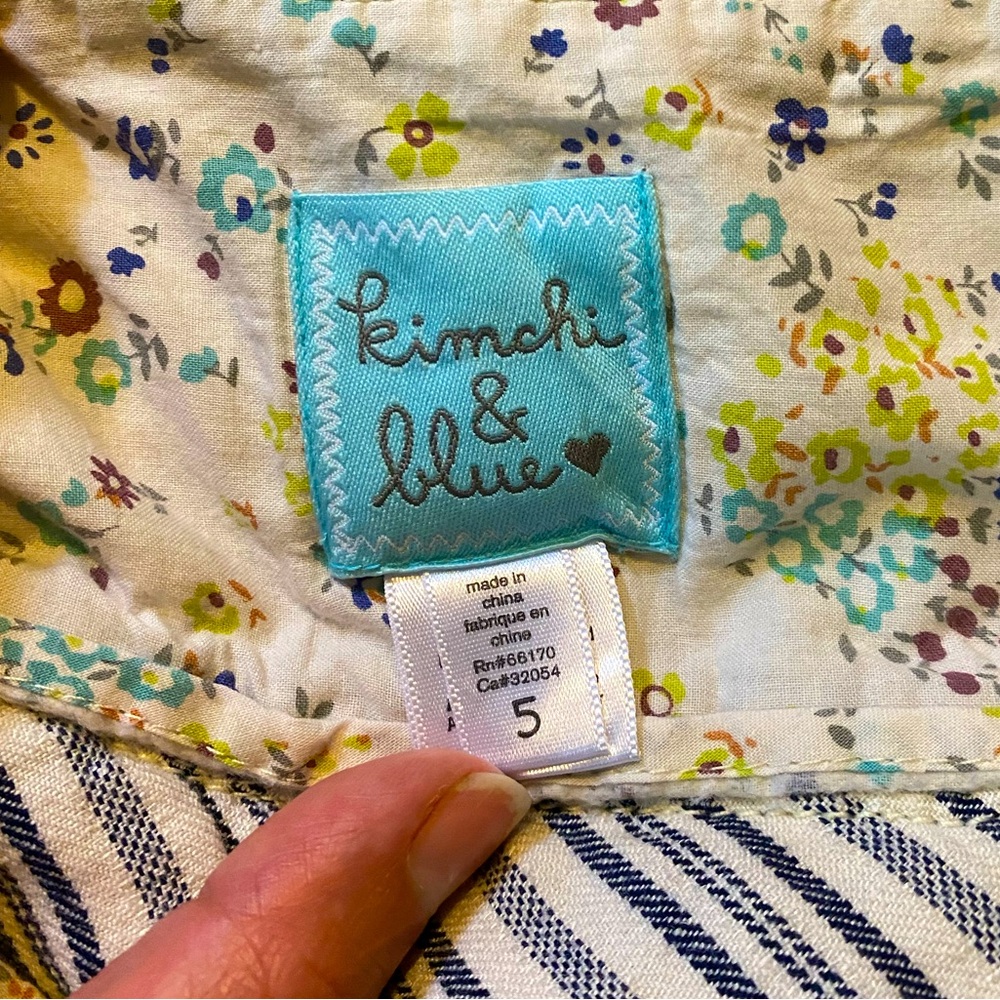 Urban Outfitters Kimchi Blue skirt with bustle!!! size 5